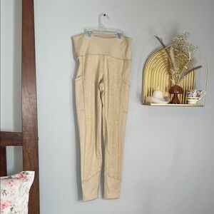 aerie High-Rise Pocket Leggings in Light Beige